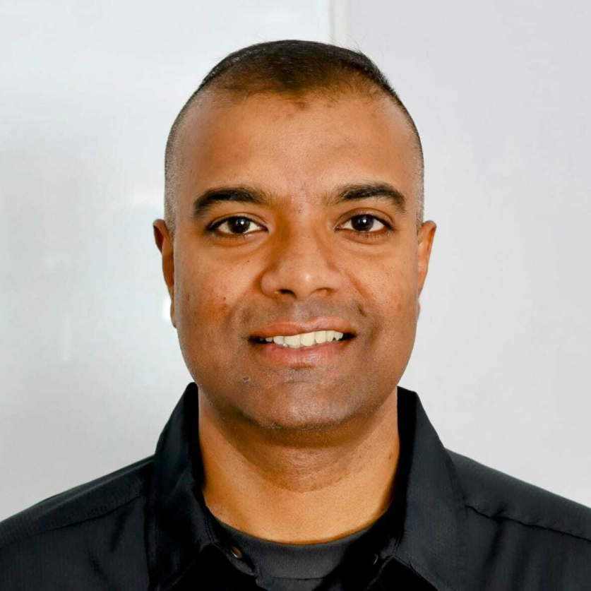 Anish Udayakumar Headshot